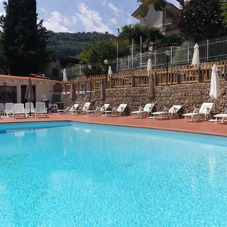 Aparthotel Villaggio Turistico Da Tonino Seglia San Bernardo